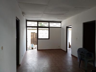 VILLA BASSE 4 PIÈCES SIS À ANGRE