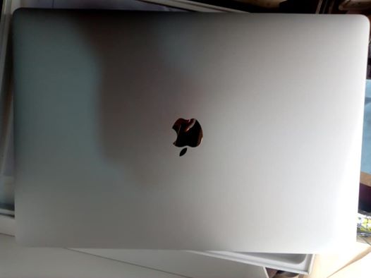 MacBook Pro Retina Touchbar Core i7