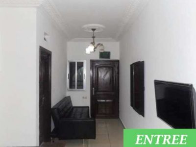 LOCATION DE D’APPARTEMENT STUDIO MEUBLE A COCODY ANGRE TEMINUS 82