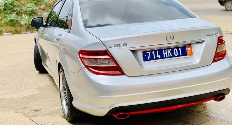 Mercedes C350 grise à vendre