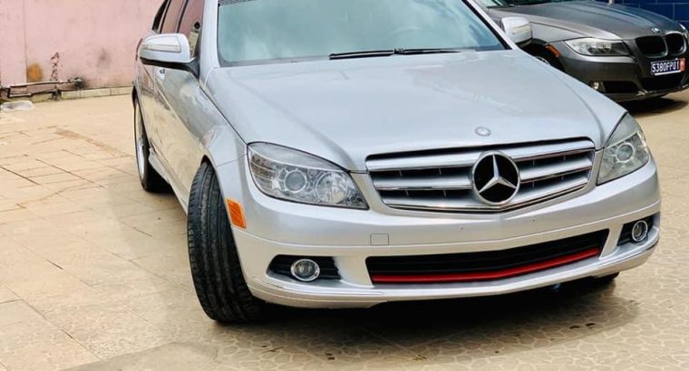 Mercedes C350 grise à vendre
