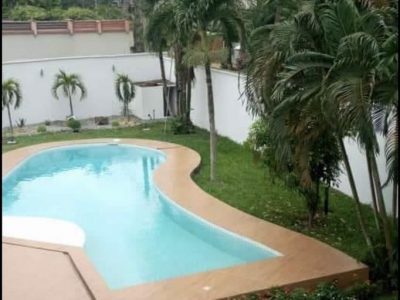 Cocody Danga, Duplex 6 pièces à louer