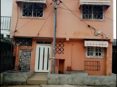 Djibi, immeuble R+1 à vendre