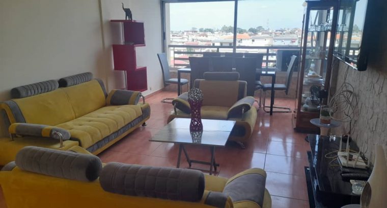 Appartement Meublé trois (3) pièces situé à Cocody Angré Château.