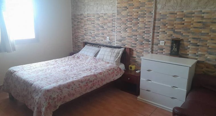 Appartement Meublé trois (3) pièces situé à Cocody Angré Château.