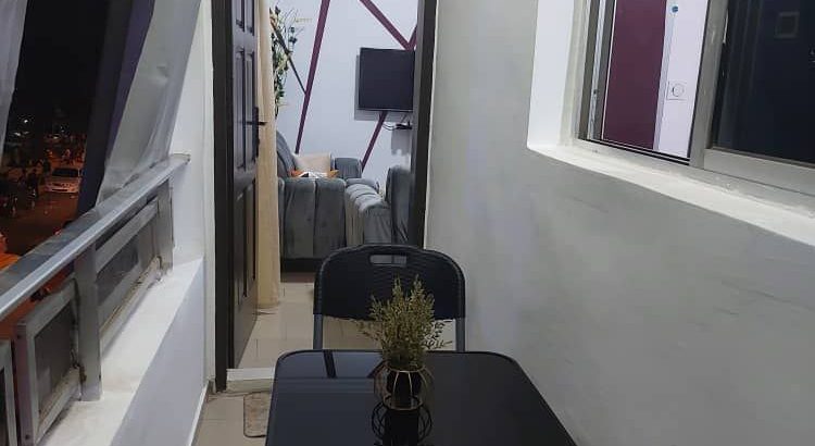 Cocody Blockhaus derrière l’Hotel Ivoire Appartement de 02 pièces meublée