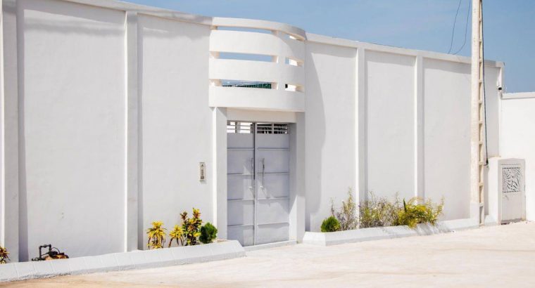 10 STUDIOS MEUBLES A BOUAKE AIR FRANCE 3