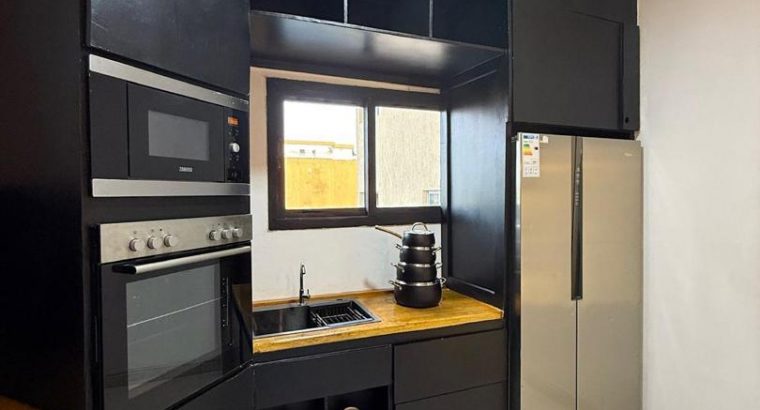 Appartement meublé de 3 pièces à Cocody Riviera Palmeraie