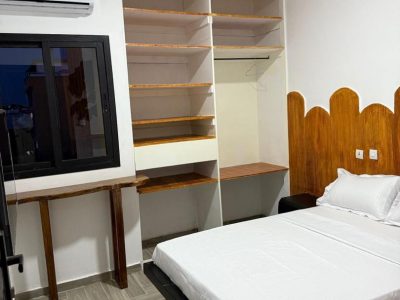 Appartement meublé de 3 pièces à Cocody Riviera Palmeraie